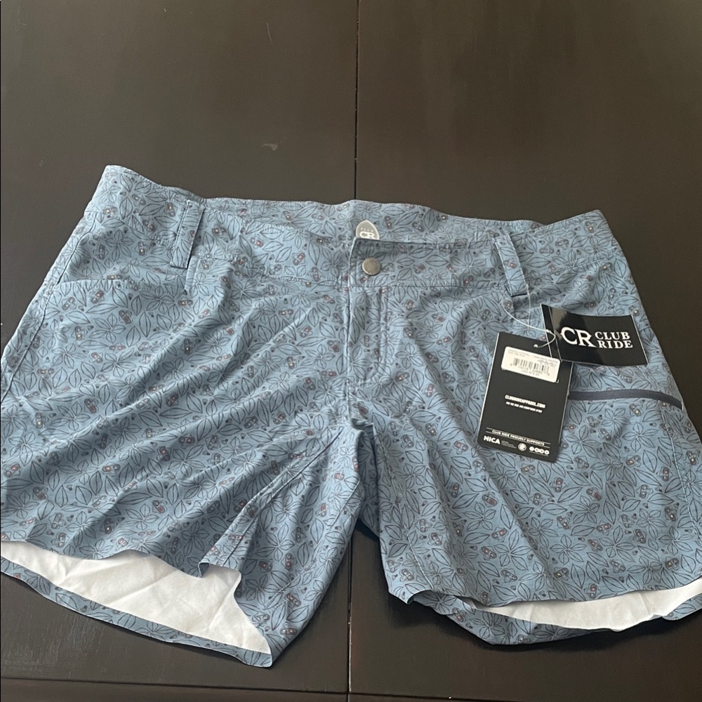 Club Ride Apparel Women's Blue Leaf Pattern Shorts